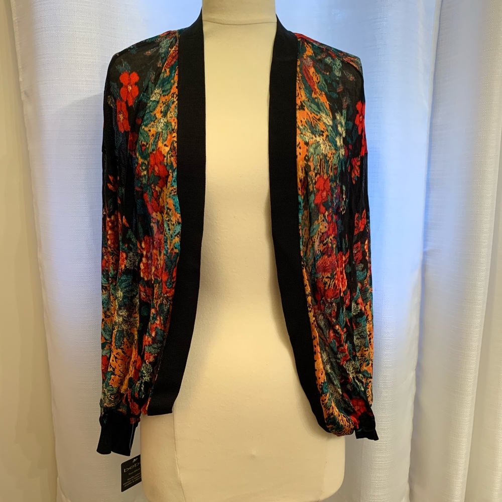 Bebe multi color open top